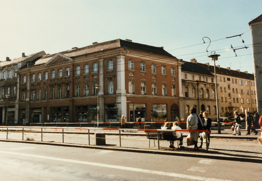 preview Potsdam: Friedrich-Ebert-Str, Ecke Kupferschmiedgasse, Westseite der ehem. Nauener Plantage (Nauener Str.) (Foto 1989)